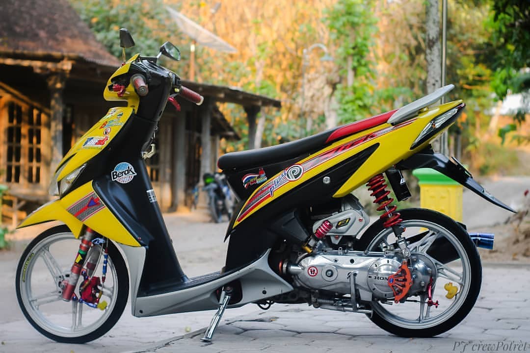 Ide Modifikasi Vario 110 Karbu Babylook Simple Terviral