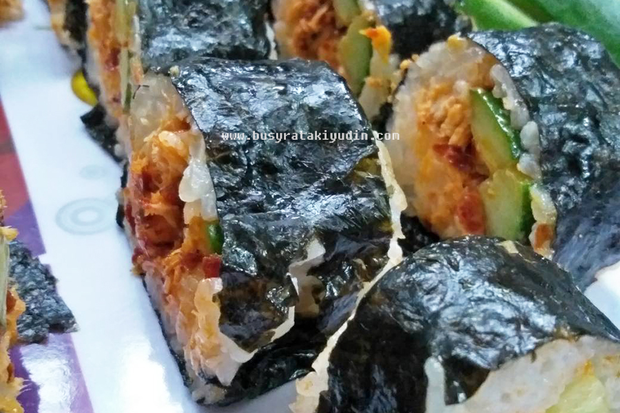 resepi sushi roll, versi tekak melayu, sushi roll, resepi sushi, pedas, seaweed, mayonis, 