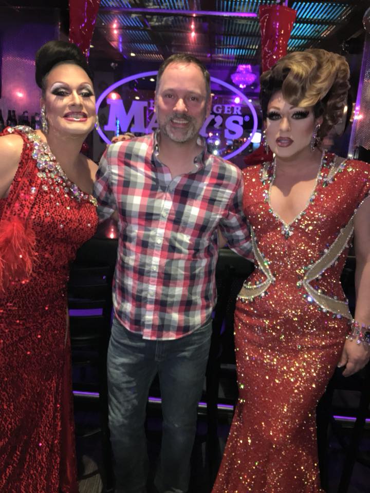 MGAZINE: Fab Photos from Hamburger Mary&#39;s St. Louis First Week