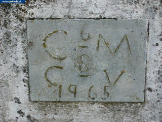 Azulejos e Placas de Pedra de Castelo de Vide, Portugal (Tiles)