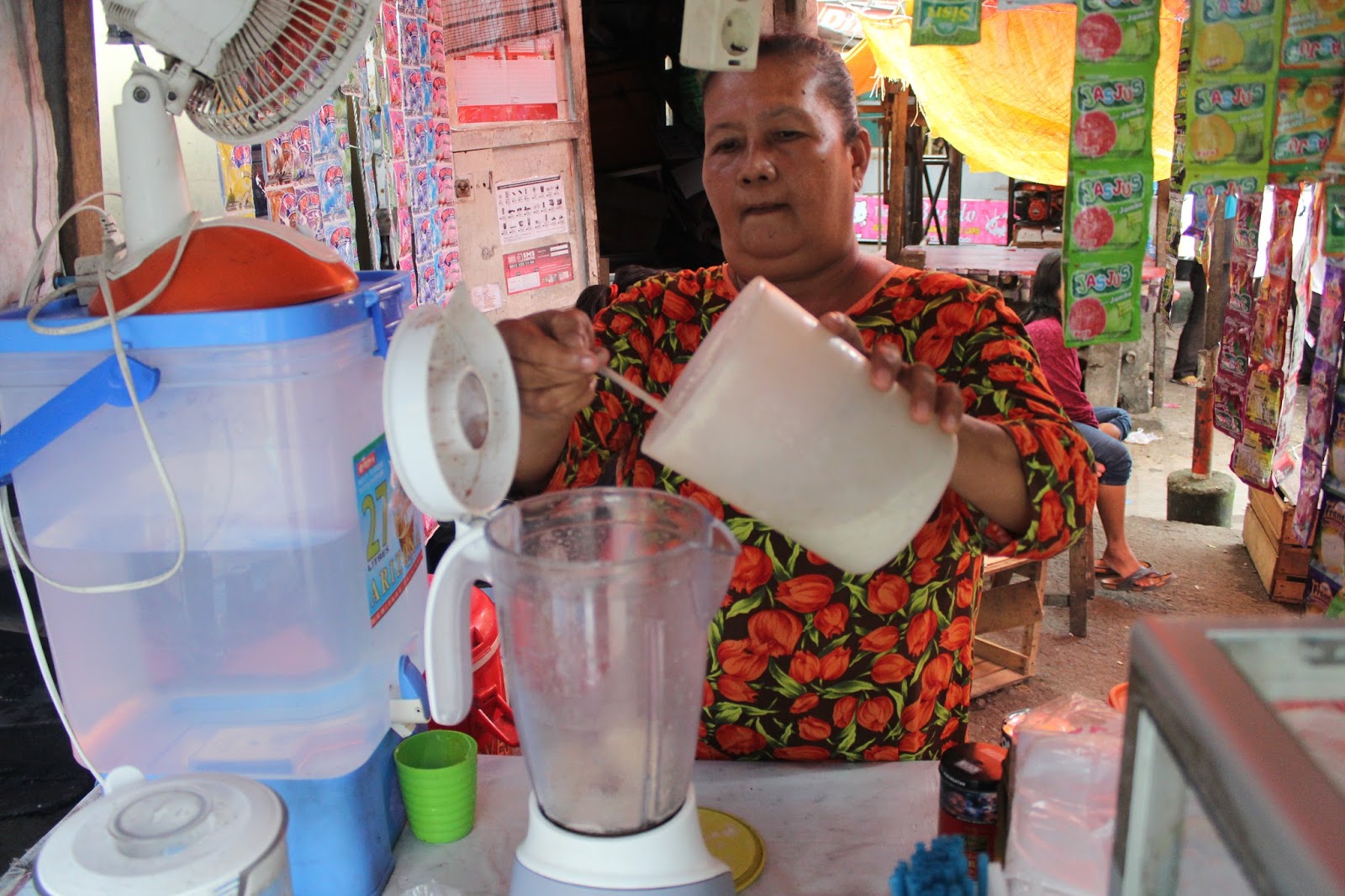 How to caption a photo in an essay picture