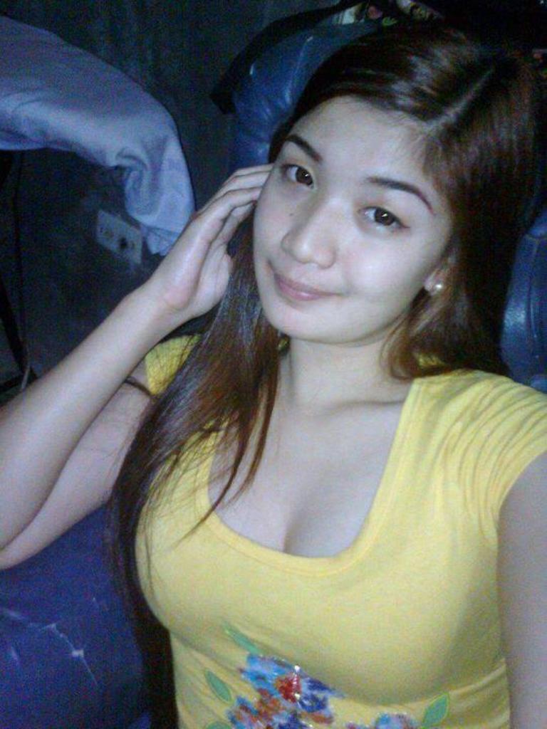 Hot And Sexy Babes With Big Boobies Pinay Babes In B