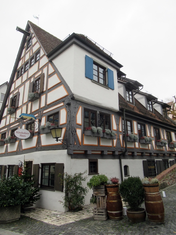 View Piccolo Mondo Esslingen Mittagstisch Background