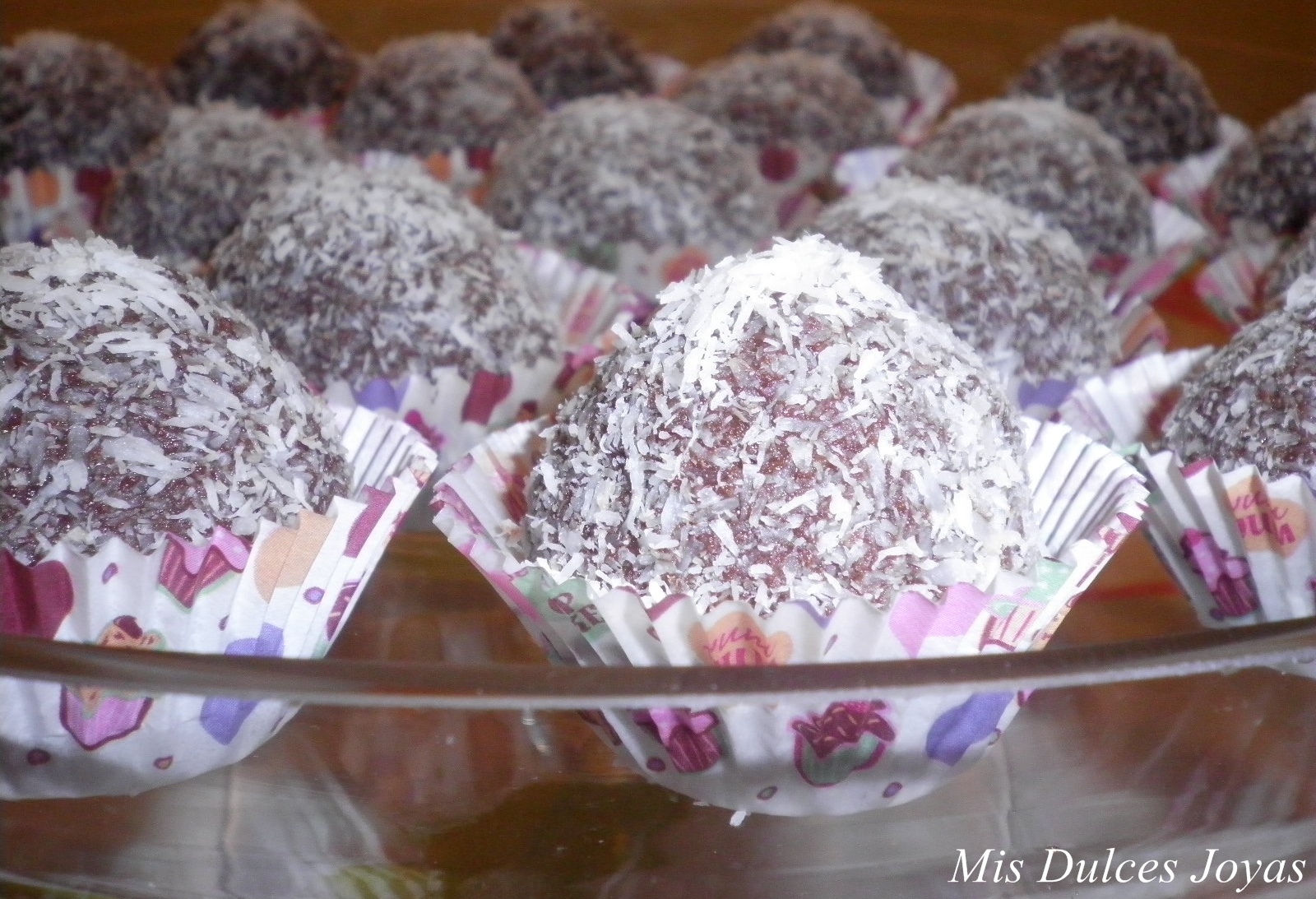 Bolitas de chocolate con coco rallado [Mis Dulces Joyas / blog de
