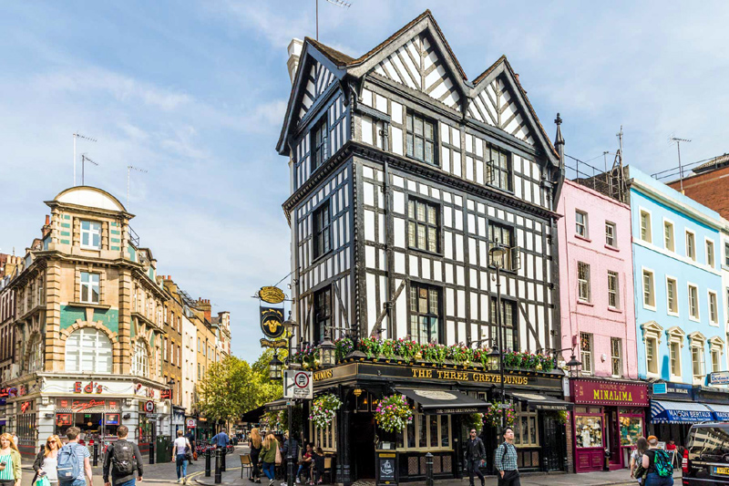 London, England 15 Best Places for a Girls’ Trip in Europe