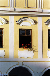 Details of Renaissance windows, telc