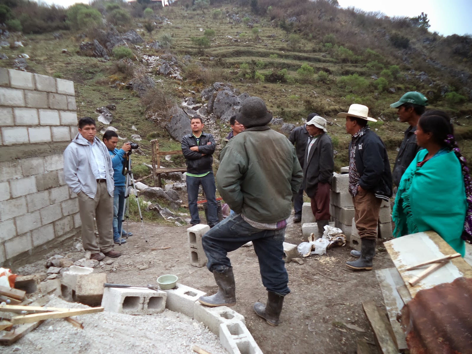 Ayúdanos a Ayudar. La unión hace la fuerza San Juan Ixcoy