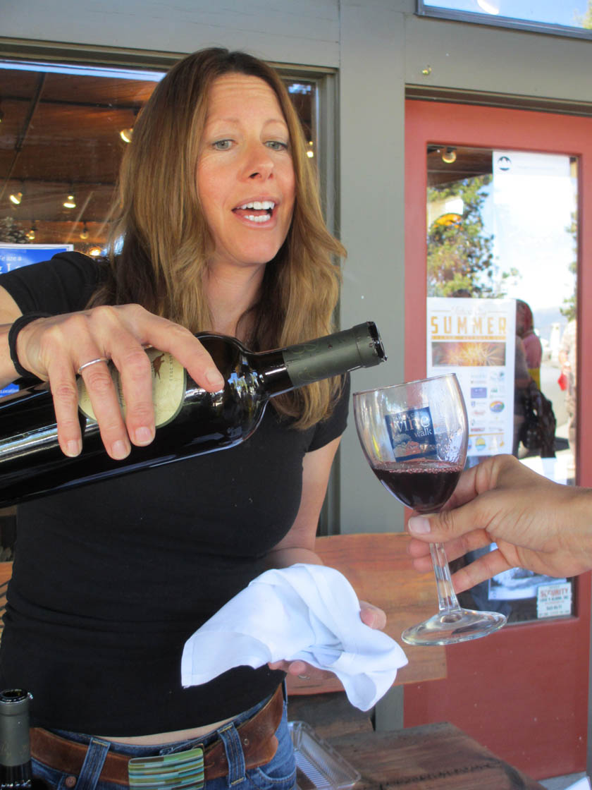 Sierra Foothills Wineries Tahoe City Wine Walk Introduces Hundreds of