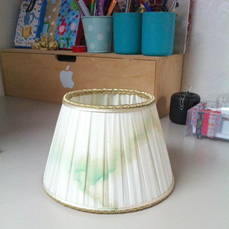 Wat maakt ze nu weer?: De recycled lampen van de Woonbeurs