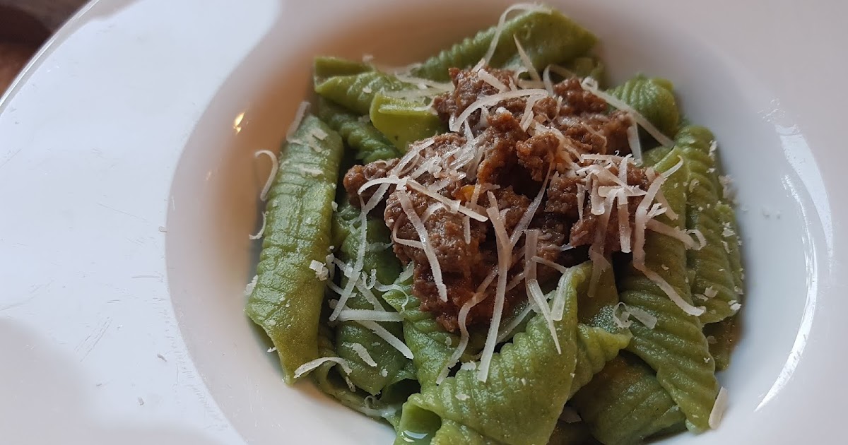 Garganelli con ragù bolognese