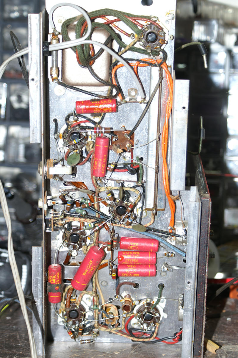 Robert's Tech blog. B100 Schematics