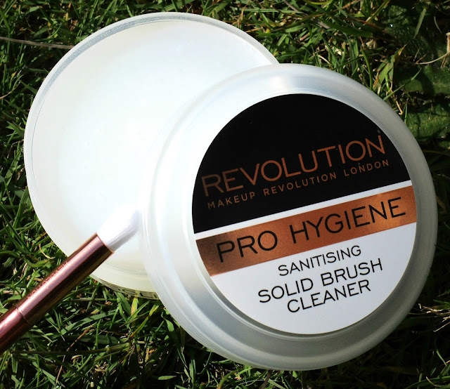Makeup Revolution Solid Brush Cleaner Reviewed