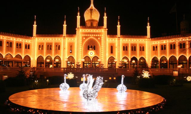 Copenaghen - Mercatini di Natale - Tivoli Gardens - Poracci In Viaggio - 640p copenaghen-mercatini-di-natale-tivoli-gardens-poracci-in-viaggio