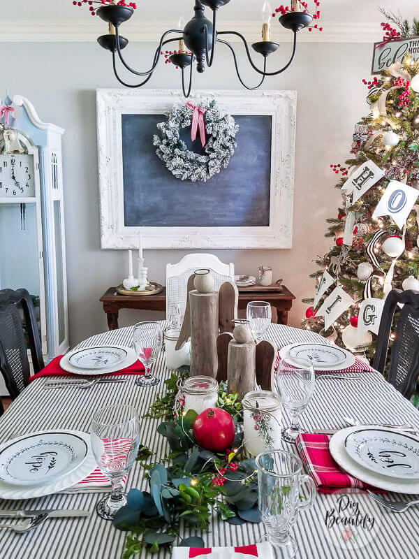 Merry Christmas Home Tour - DIY Beautify - Creating Beauty at Home