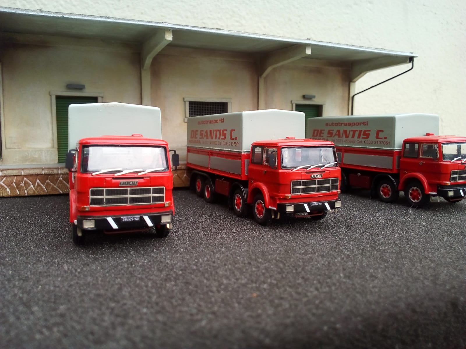 GRANDI E PICCOLE AUTO Fiat 691/180 quattro assi Corriere De Santis di 