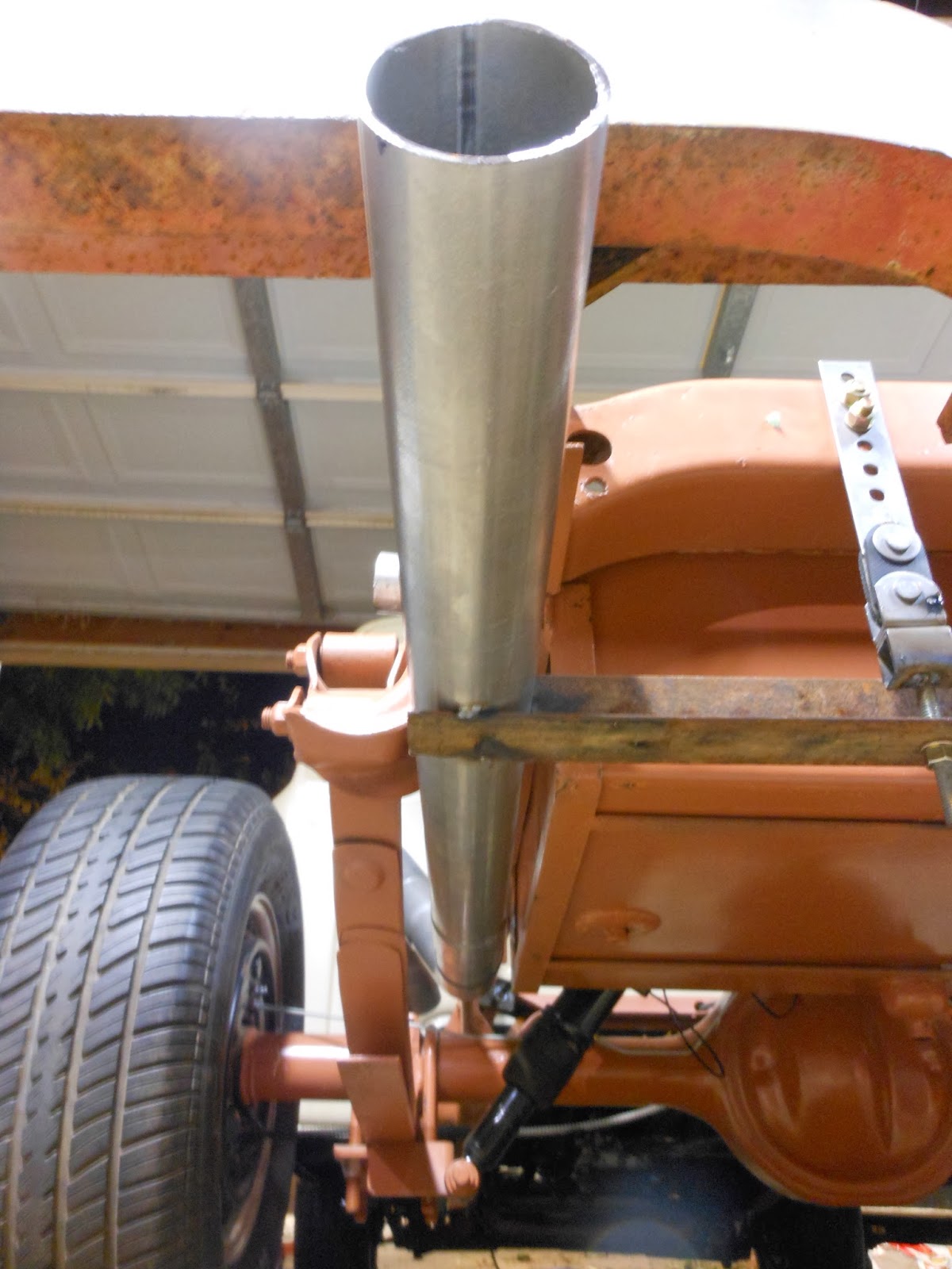 1967 Ford F100: Exhaust-ed