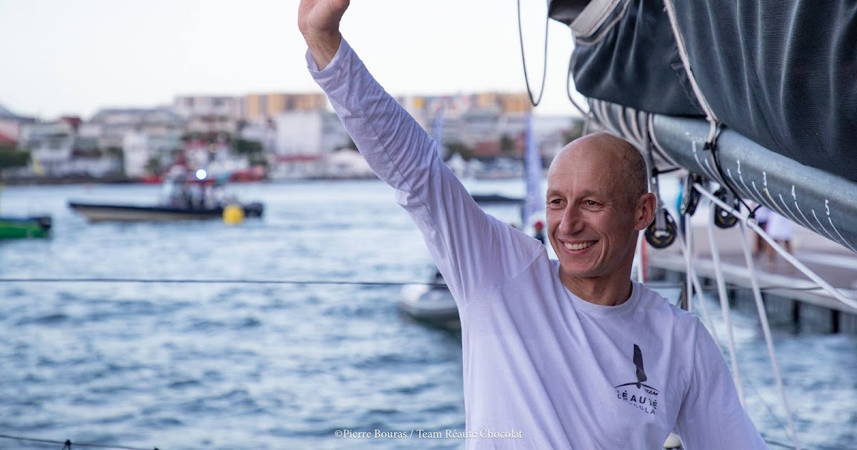 Armel Tripon et L'Occitane sur le Vendée Globe avec un ...