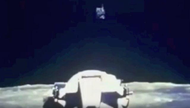 UFO Close Up In NASA Lunar Module Take Off Video Screen%2BShot%2B2019-05-27%2Bat%2B12.06.16%2BPM