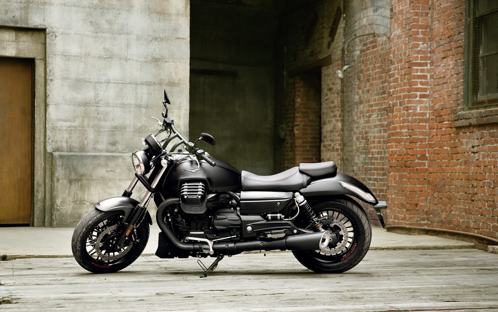 moto guzzi 1400 audace