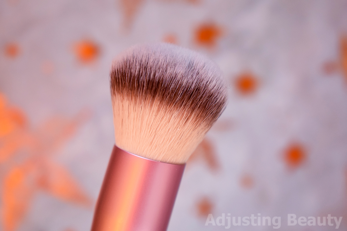 Review GLOV Makeup Removers, Noelle Brush, Wet n Wild Highlighter