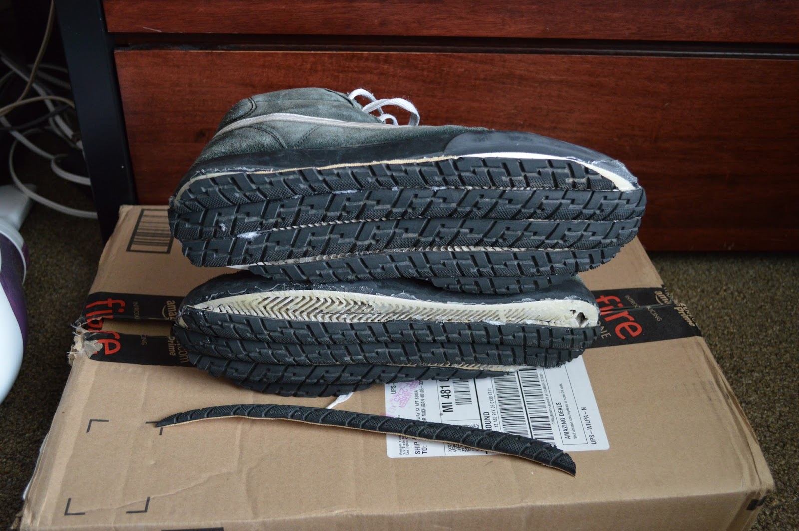 J-turn: Repairing Shoes with Rubber from Bikes