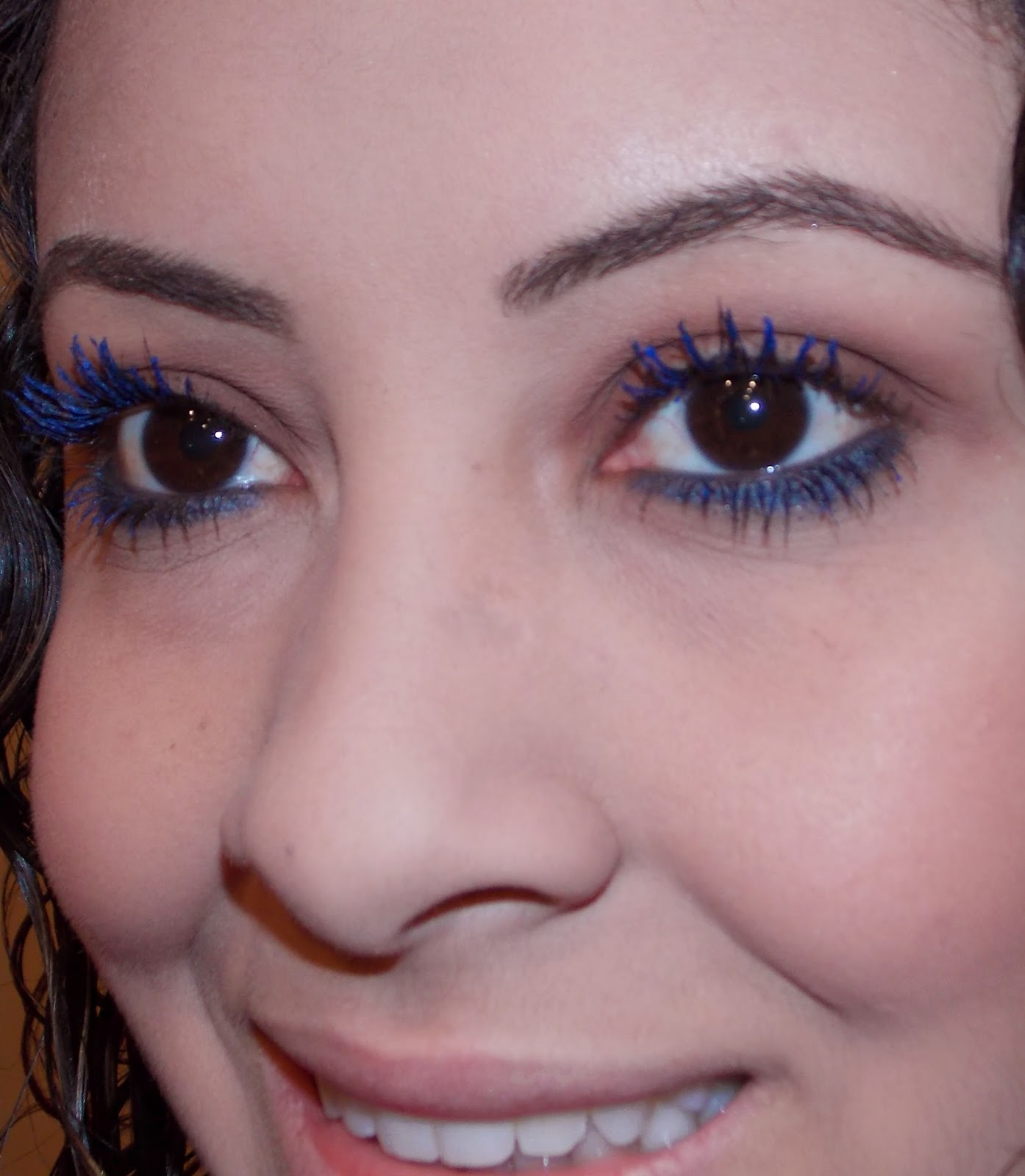 Vanessa Abreu Make-up : Rimel Super Shock Brights Avon
