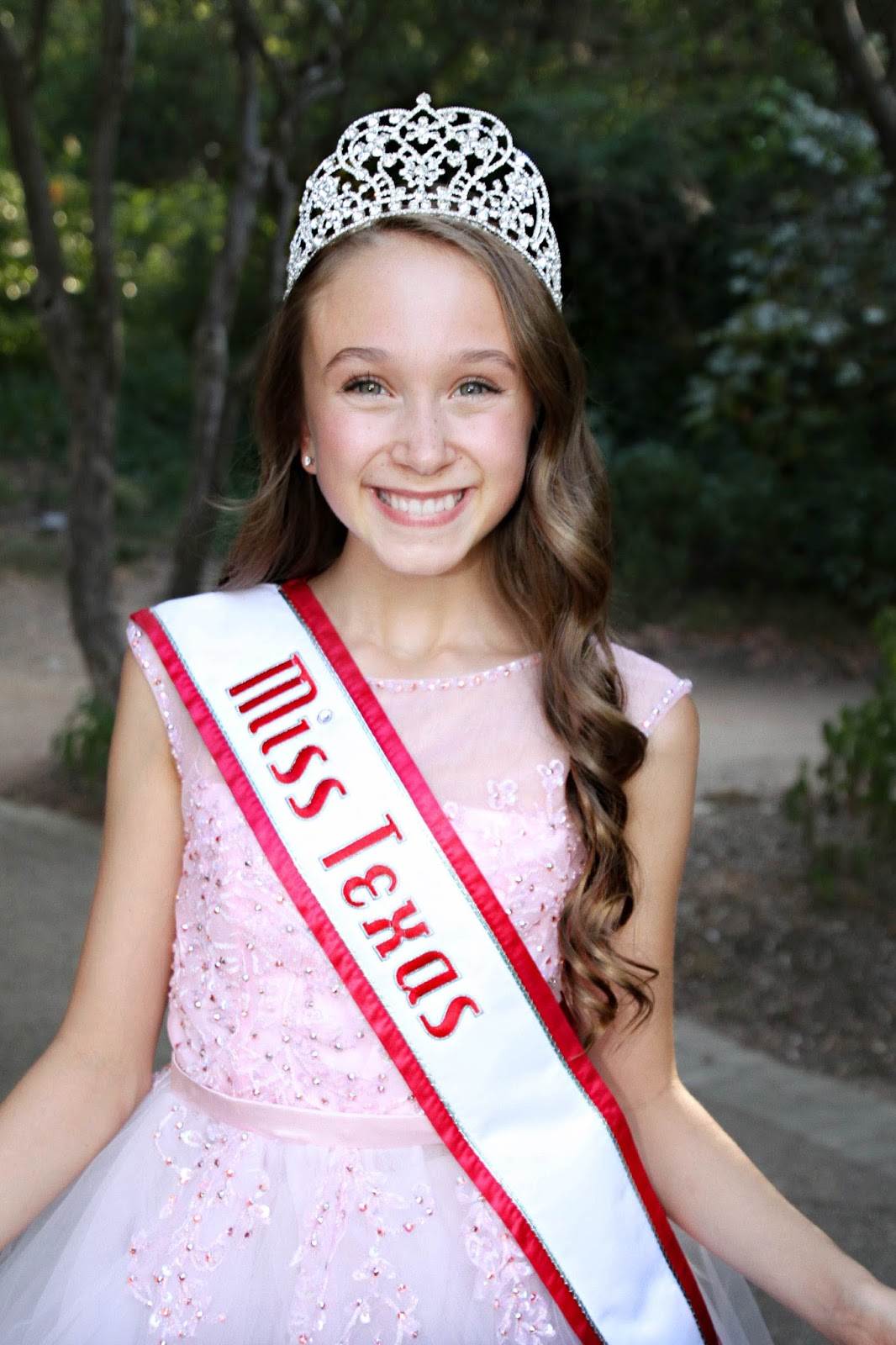 Featuring Miss Texas Pre-Teen Emma Malouff