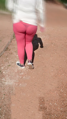mujeres transparentando tanga en calzas mujeres transparentando tanga calzas