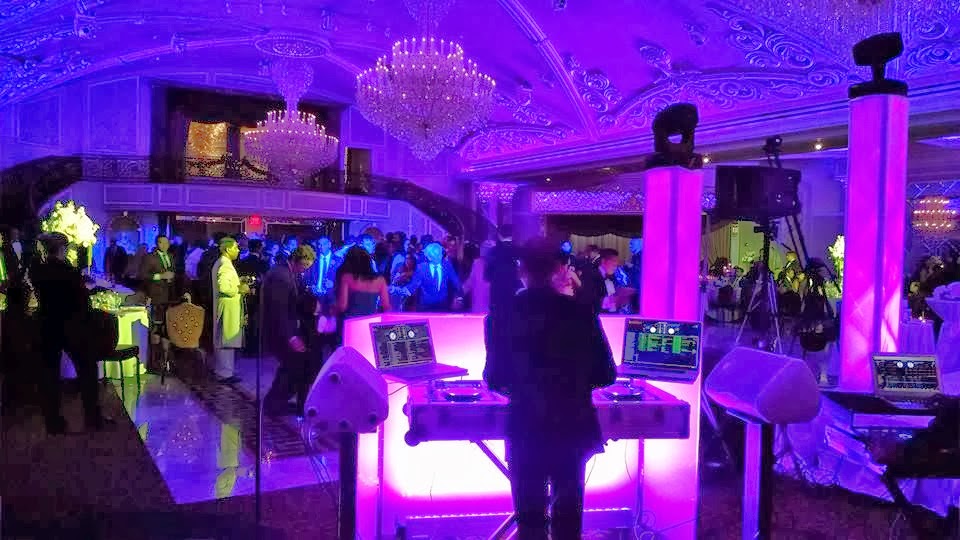 Wedding Planning TIPS TOP 10 QUESTIONS TO ASK A DJ
