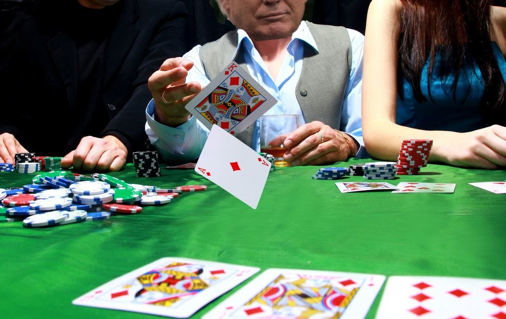 Играет в карты на жену. Морис карточный шулер. Шулера в казино. Покер шулер. Карточный шулер и казино.