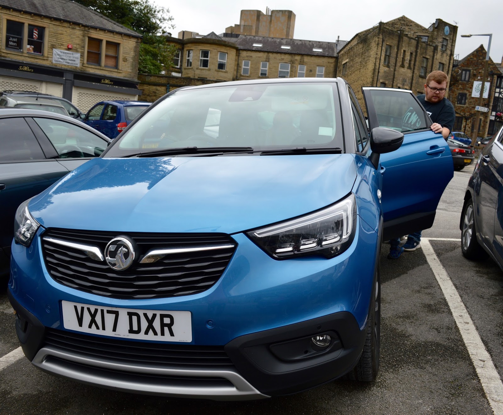 5 Reasons the Vauxhall Crossland X is an ideal car for solo drivers and