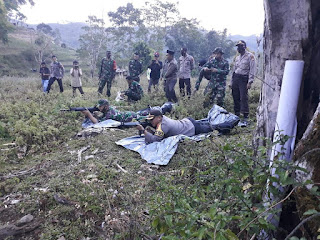 Tingkatkan Sinergitas, Kapolres Iwan dan Dandim 1424 Sinjai Latihan Menembak Bersama