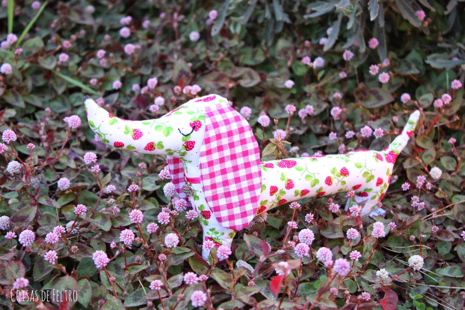 Caozinho em tecido Teckel