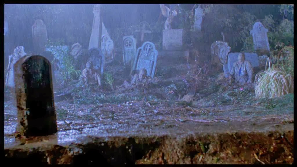 Return Of The Living Dead Graveyard Scene 5 REASONS TO WATCH: The Return of the Living Dead (1985)