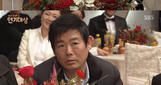 Lee Hwijae under controversy for his comments at the SBS Drama Awards