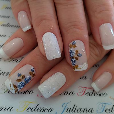 unhas com esmalte branco 10