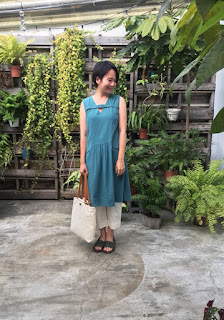 屋頂上的長餐桌背心洋裝-薄荷（綠格）老幫手實穿