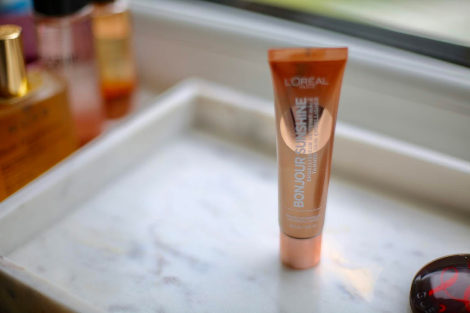 L’Oreal Bonjour Sunshine Tanned Skin Embellisher