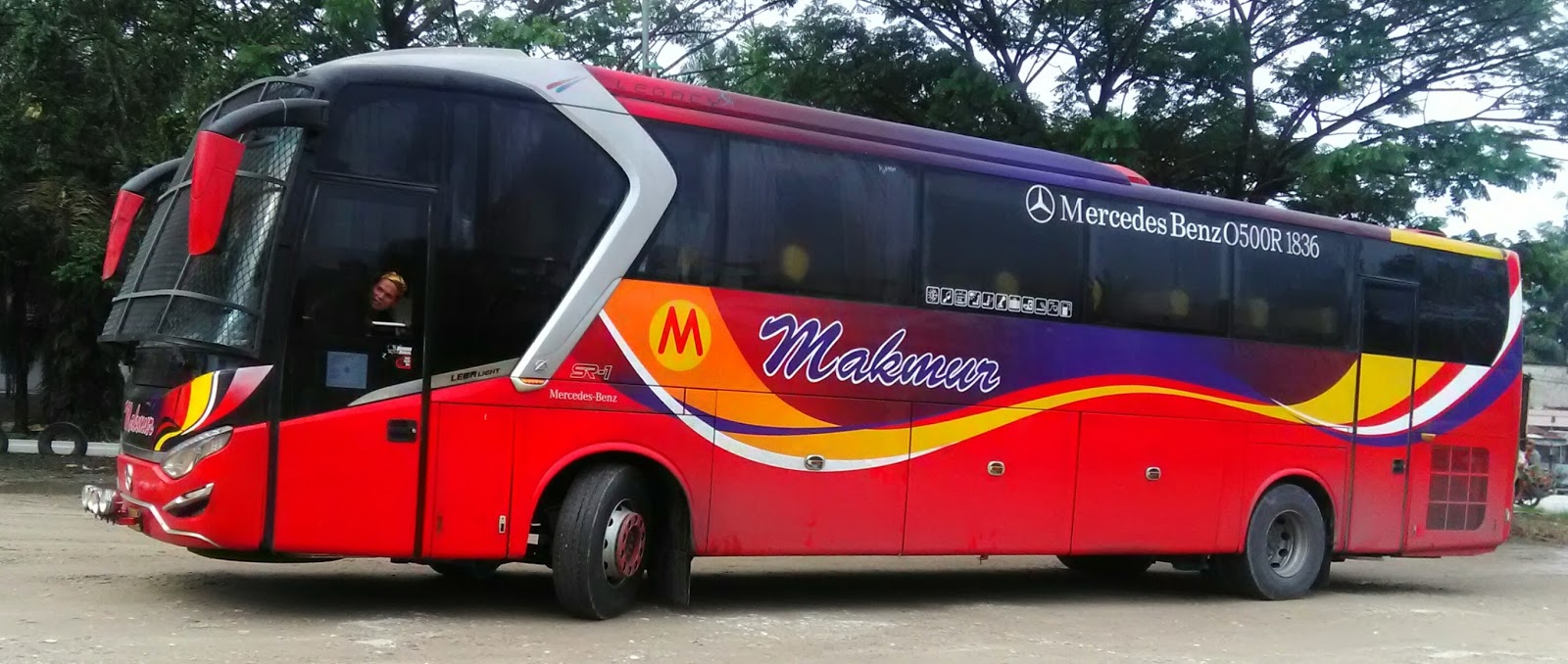 Mengenal Dua Bersaudara Asal Medan,Bus Makmur-Halmahera (King of Medan-PKU)