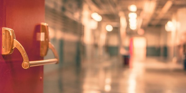 Ερυθρός Σταυρός: Εβγαλε την πρίζα και τράβηξε τον σωλήνα διασωληνωμένου ασθενούς