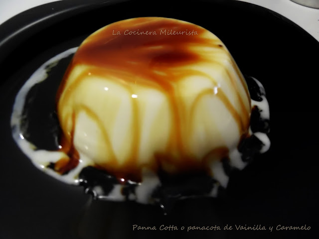 Panna Cotta O Panacota De Vainilla Y Caramelo
