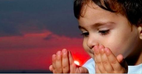 Surah yang Mampu Mengalirkan Derasnya Rezeki ini Wajib Diajarkan Pada Anak Sejak Kecil Surah yang Mampu Mengalirkan Derasnya Rezeki ini Wajib Diajarkan Pada Anak Sejak Kecil