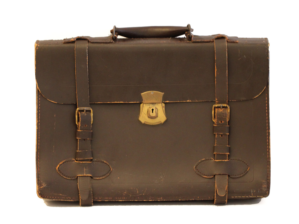 gatherandspread VINTAGE GENUINE LEATHER MILITARY BRIEFCASE