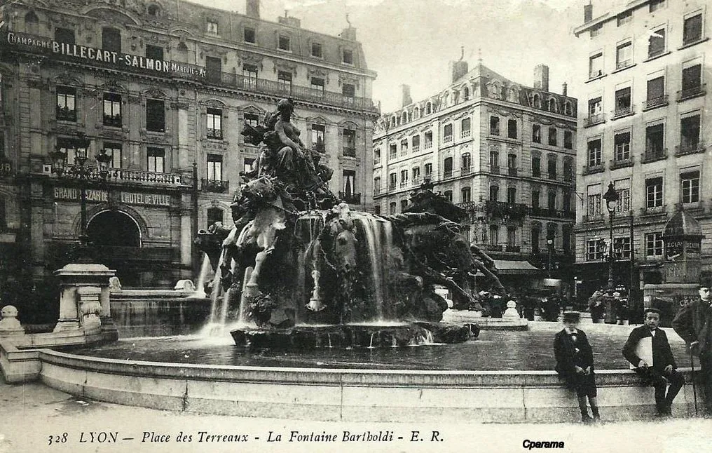 Mais pourquoi à Lyon la fontaine Bartholdi représente la Garonne ?