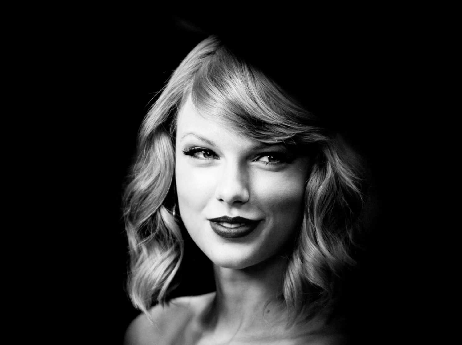 Taylor Swift at first place in 'Forbes Celebrity 100', earned this many