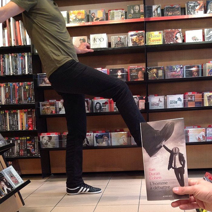 40 Hilarious Pictures That Show What Bookstore Employees Do When They're Bored