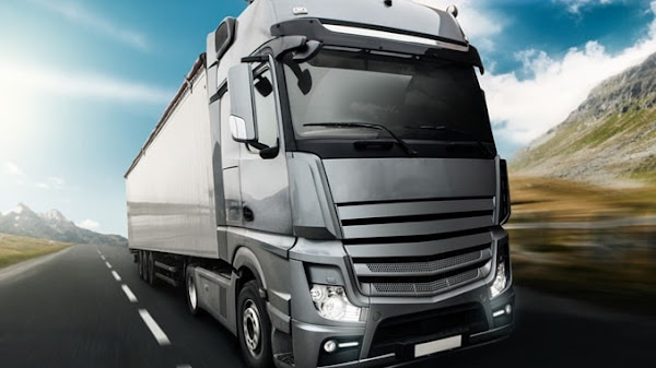 Loft Office With Vintage Decor For Creative Working