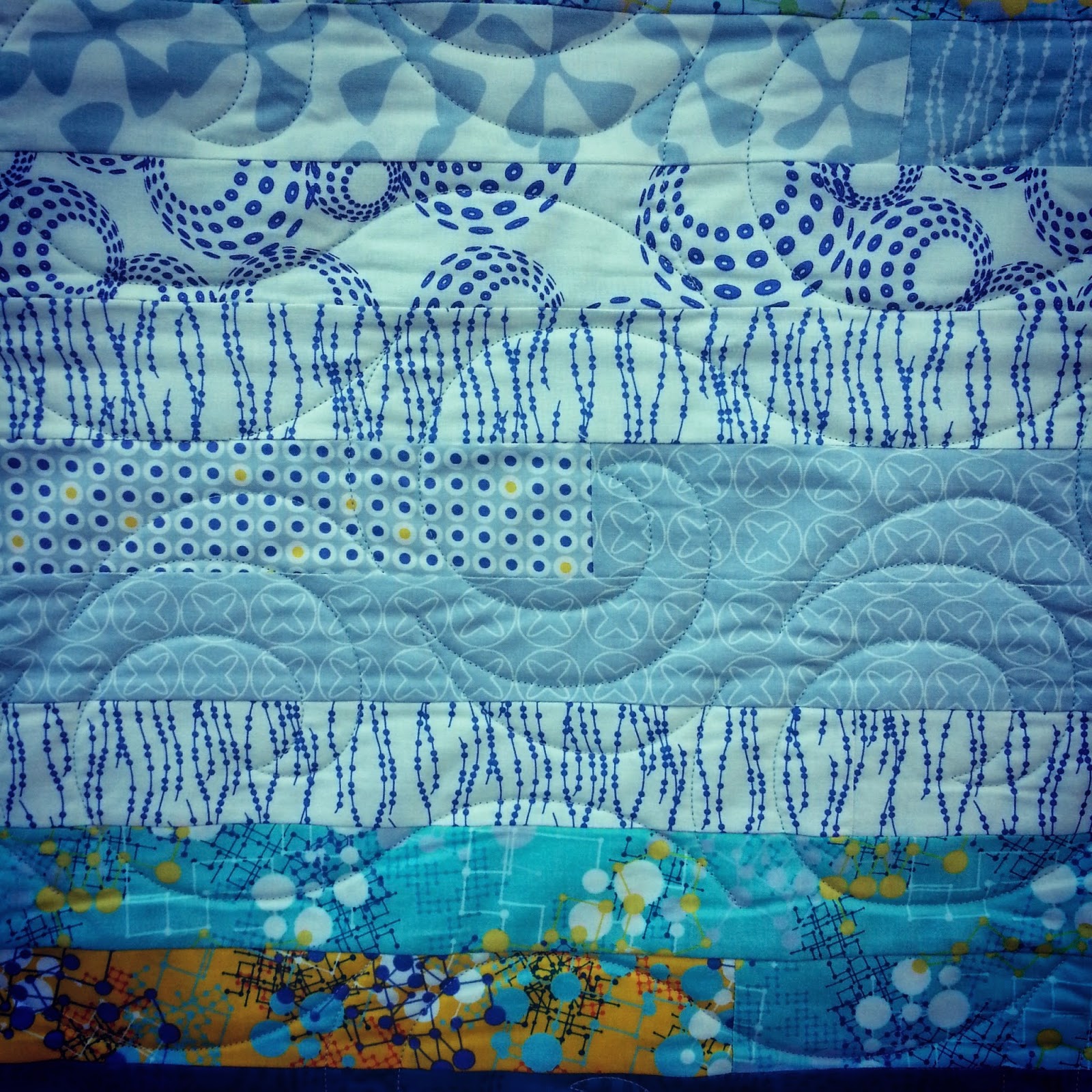 Darvanalee Designs Studio : Quilt #25 Busy Busy Busy