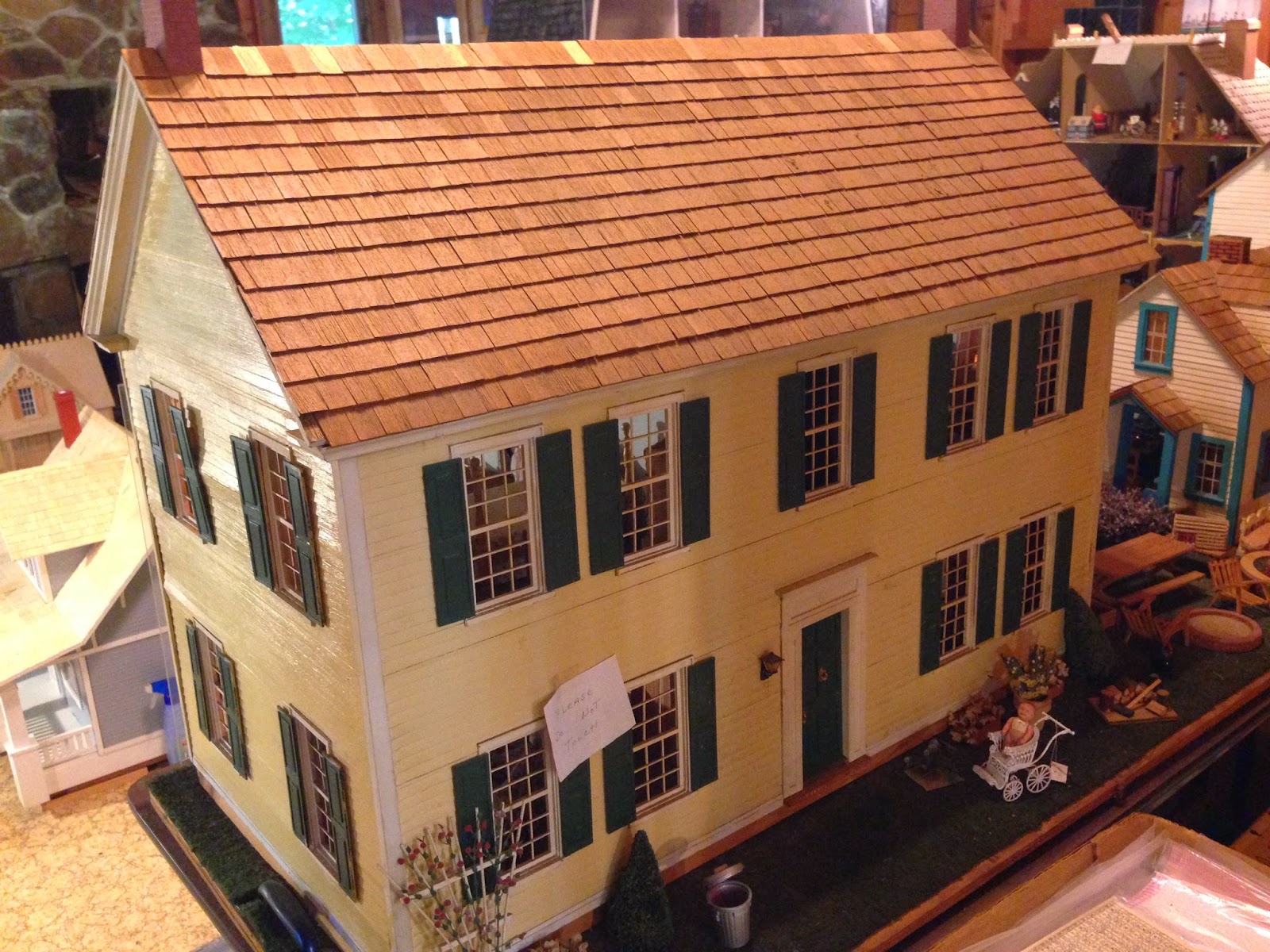 Modern Mini Houses: Little World Miniatures & Miniatures Museum in New  Hampshire