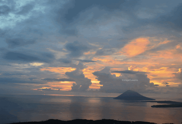 Senja di tahura Gunung Tumpa H.V Worang ©JelajahSuwanto